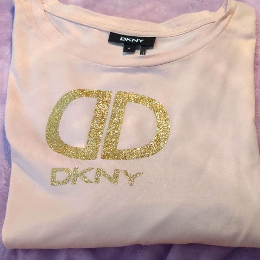 DKNY Gold and Cream Long Sleeve Tee